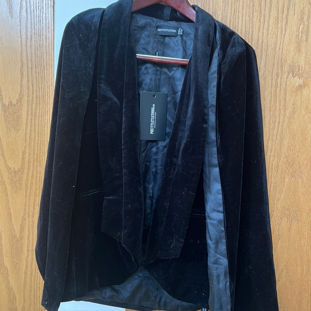 Cape velvet blazer